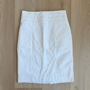 H&M White Lace Pencil Skirt